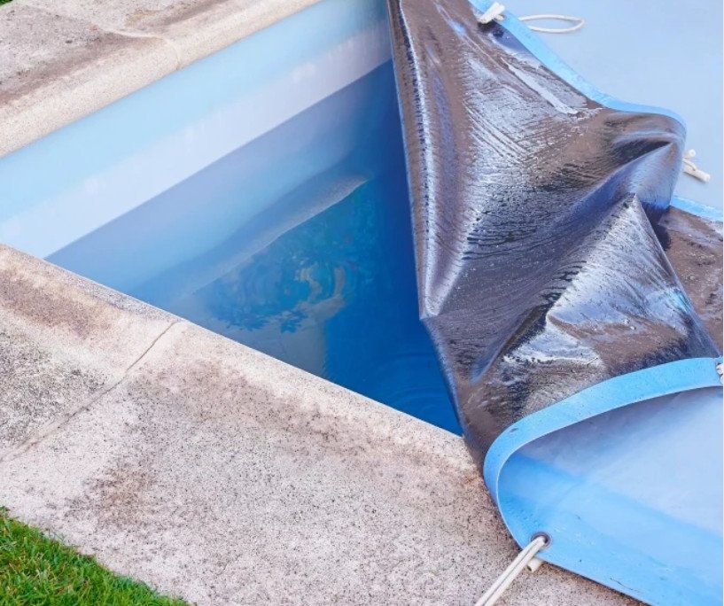 mantenimiento-piscina-invierno mantenimiento-piscina-`para-el-invierno